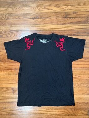 Vintage Roar Clothing tribal dragon graphic T-shirt